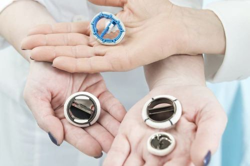 
Có 2 loại van tim nhân tạo là van cơ học và van sinh học
