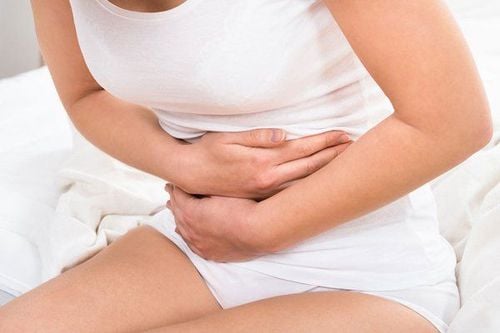 
Chửa ngoài dạ con vỡ gây ra xuất huyết trong ổ bụng
