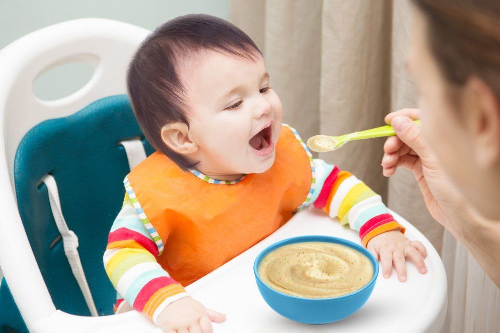 
Trẻ em cần bao nhiêu canxi mỗi ngày cần thông qua việc ăn uống hàng ngày
