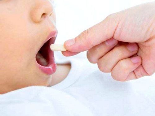 
Một số loại thuốc có thể giúp trẻ tránh bị say tàu xe
