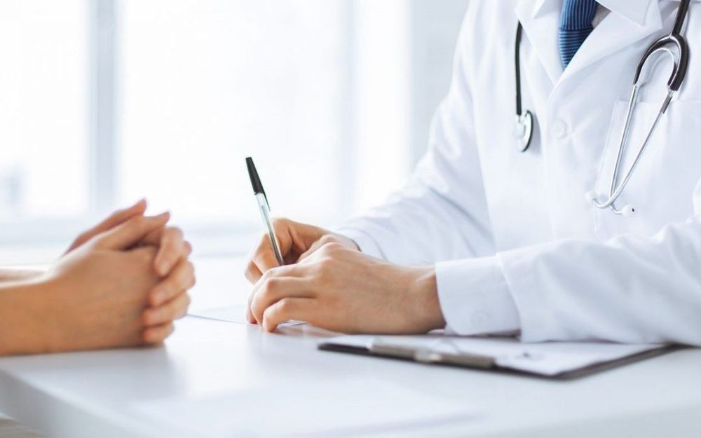 Trước khi quyết định áp dụng phương pháp giảm cân nhịn ăn gián đoạn bạn cần cân nhắc và nên tham khảo ý kiến của những người có chuyên môn.