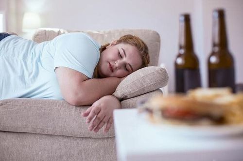 
Béo phì có thể khiến bạn gặp tình trạng thở mạnh khi ngủ
