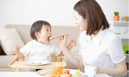 
Trẻ bị biếng ăn khi mắc phải một số bệnh lý nhiễm khuẩn hoặc rối loạn tiêu hóa
