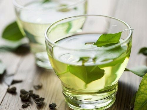 Trà xanh chứa nhiều chất chống oxy hóa polyphenol mang lại nhiều lợi ích cho sức khỏe
