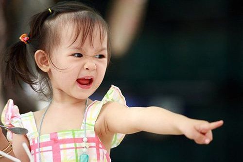 
Trẻ ở giai đoạn này là một phần của thời kỳ phát triển toàn diện, trẻ vẫn sẽ tìm cách nào đó để thể hiện cảm xúc của mình
