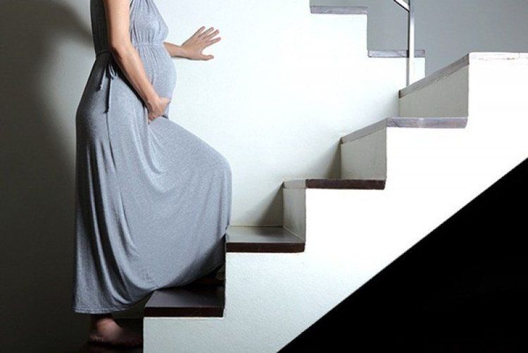 
Giải đáp có bầu leo cầu thang được không?
