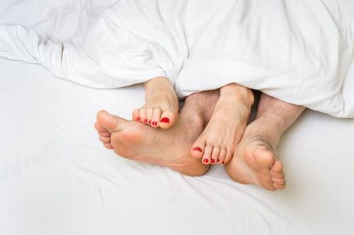 
Giải đáp bị trĩ có quan hệ hậu môn được không?
