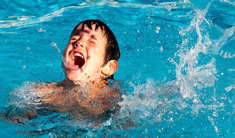 
Di chứng của trẻ bị ngạt nước không được sơ cứu kịp thời là rất nguy hiểm
