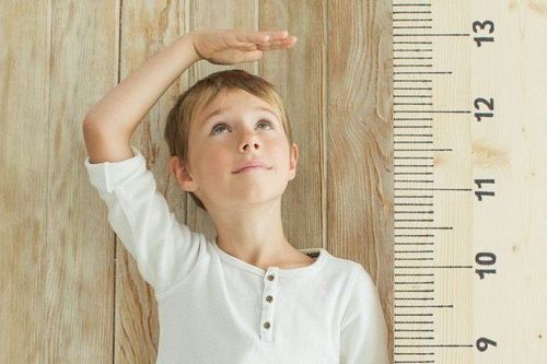 
Có nhiều nguyên nhân dẫn đến tình trạng trẻ thiếu hormone tăng trưởng
