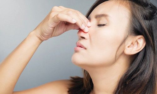 
Có nhiều nguyên nhân khác nhau gây viêm mũi dị ứng
