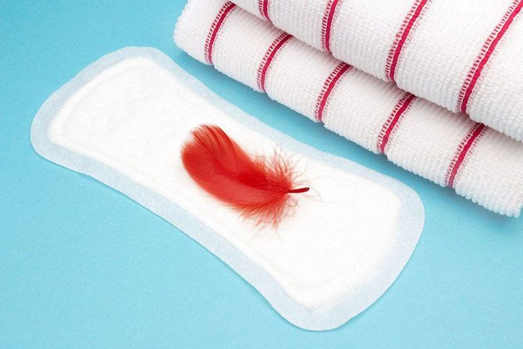 
Việc thay đổi nội tiết tố trong kỳ kinh nguyệt cũng là nguyên nhân phổ biến gây mụn trứng cá ở các bạn nữ
