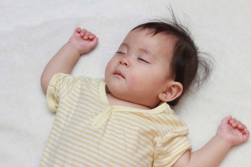 
Trẻ mệt lả khi bị lồng ruột
