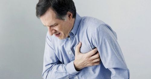 
Tràn khí trung thất gây triệu chứng đau tức ngực, khó thở
