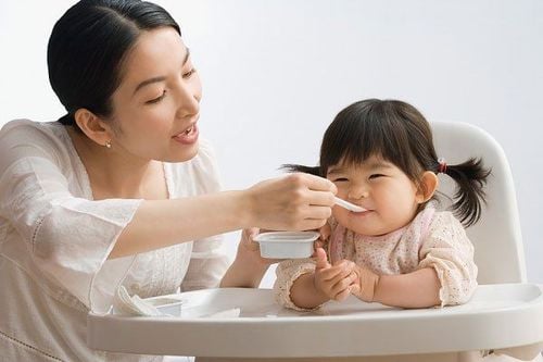 
Trẻ 2 tuổi phát triển như thế nào phụ thuộc vào chế độ dinh dưỡng của trẻ
