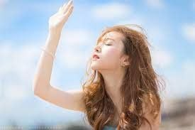 
Tiếp xúc với tia UV là một nguyên nhân gây brachioradial
