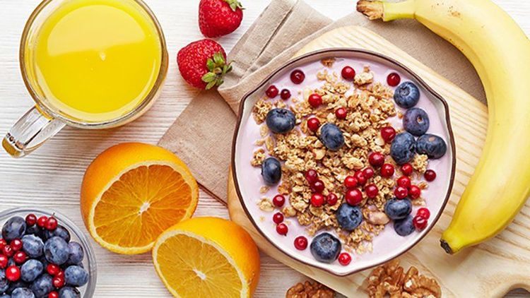 
Sản phụ nên bổ sung nhiều nước và ăn uống đầy đủ dưỡng chất sau khi sinh

