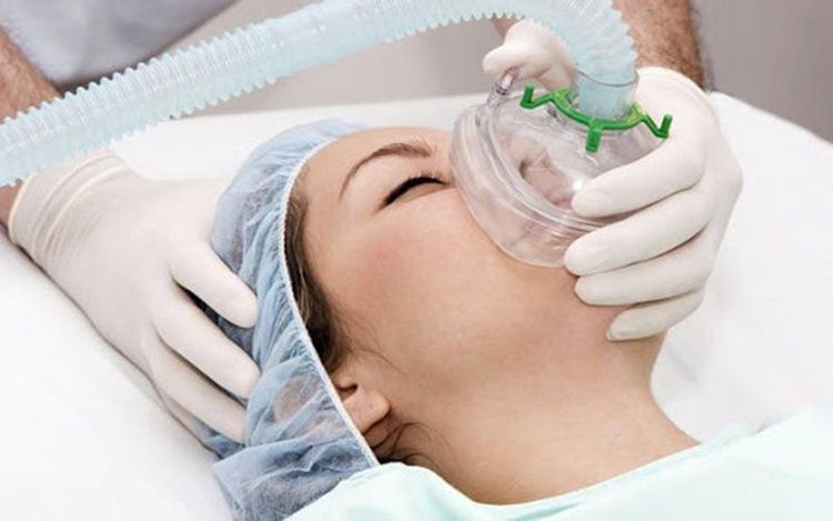 
Ngừng thở là một biến chứng nặng khi dùng nhiều thuốc tê vào tủy sống hoặc gây tê quá cao
