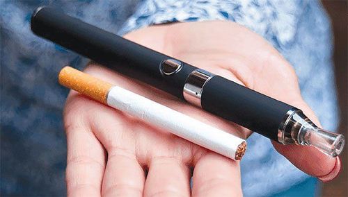 
Người bệnh suy thận mạn tính không nên hút thuốc lá
