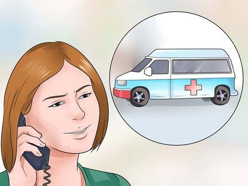 
Khi trẻ rơi vào trạng thái hôn mê cần ngay lập tức gọi cấp cứu
