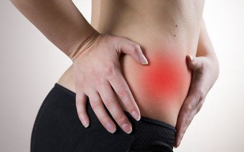
Triệu chứng điển hình nhất của đau ruột thừa là đau bụng
