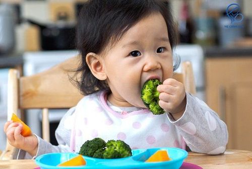 
Rau xanh là thức ăn cho trẻ suy dinh dưỡng được khuyên dùng
