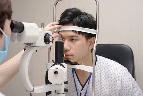 
Người bệnh cần tái khám sau phẫu thuật tái tạo cùng đồ
