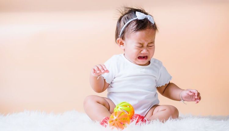 
Bé ăn dặm 6 tháng có thể gặp tình trạng đau bụng
