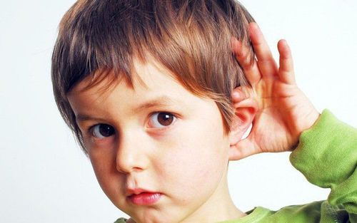 
Nếu giao tiếp bằng lời nói bị trở ngại, trẻ nên sử dụng các hình thức giao tiếp hỗ trợ không bằng lời nói
