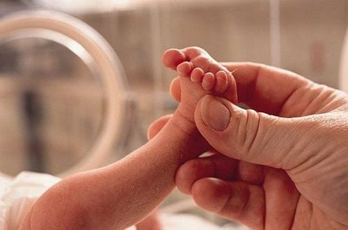 
Các tĩnh mạch vùng chi của trẻ được dùng làm đường truyền

