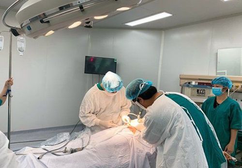 
Phẫu thuật cắt tử cung phải được thực hiện ở cơ sở uy tín
