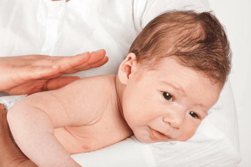 
Viêm phổi có thể khiến trẻ bị rối loạn tiêu hóa
