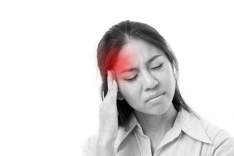 
Người mắc chứng đau nửa đầu nên gặp bác sĩ để được tư vấn kịp thời
