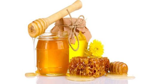 
Mật ong giúp cân bằng vi khuẩn trên da
