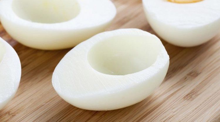 
Người bệnh viêm gan tự miễn nên hạn chế ăn lòng trắng trứng gà
