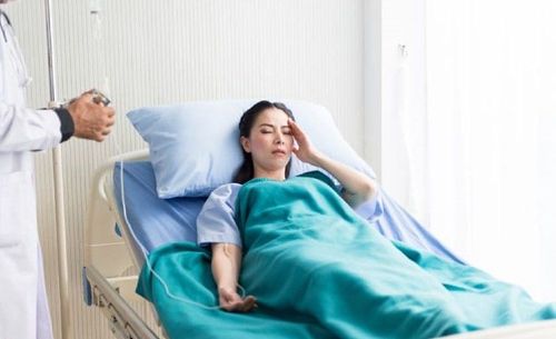 
Giai đoạn nguy hiểm người bệnh có biểu hiện thoát huyết tương do tăng tính thấm thành mạch

