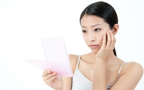 
Cần chú ý tới các dấu hiệu lão hóa của da để có biện pháp điều trị thích hợp
