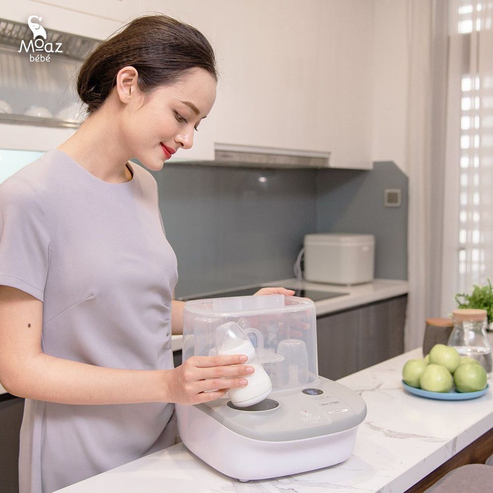 
Máy tiệt trùng bình sữa là giải pháp tiện lợi được nhiều gia đình sử dụng
