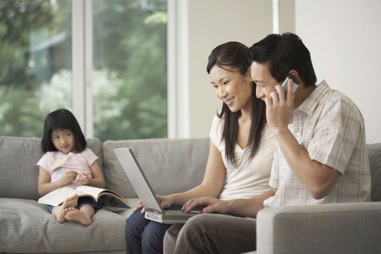
Việc cha mẹ không chơi với con khiến bé bị chậm phát triển ngôn ngữ
