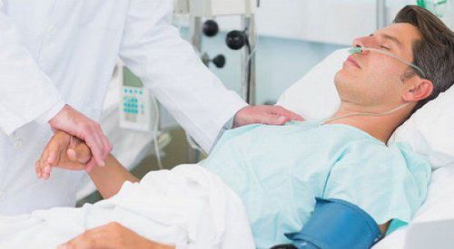 
Bệnh nhân nhiễm toan Ceton trong tình trạng hôn mê cần được chăm sóc đặc biệt
