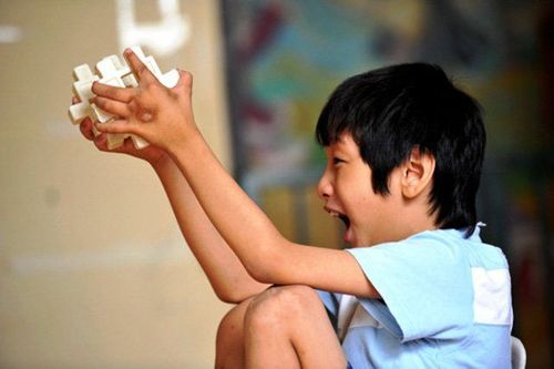 
Âm nhạc trị liệu có thể kích thích giao tiếp ở trẻ tự kỷ
