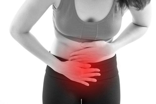 
Tình trạng đau bụng dưới âm ỉ có thể là dấu hiệu của u xơ tử cung
