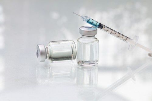 
100% các sản phẩm dược tiêm truyền, thiết bị vật tư y tế cấy ghép, sản phẩm cuối của các quá trình sản xuất sinh học mà có tiếp xúc với máu hay dịch não tuỷ phải xét nghiệm nội độc tố
