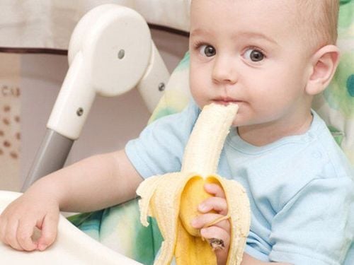 
Giải đáp trẻ 18 tháng ăn gì?

