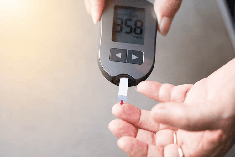 
Kiểm soát đường huyết trước phẫu thuật nhằm phòng ngừa biến chứng do đái tháo đường gây ra
