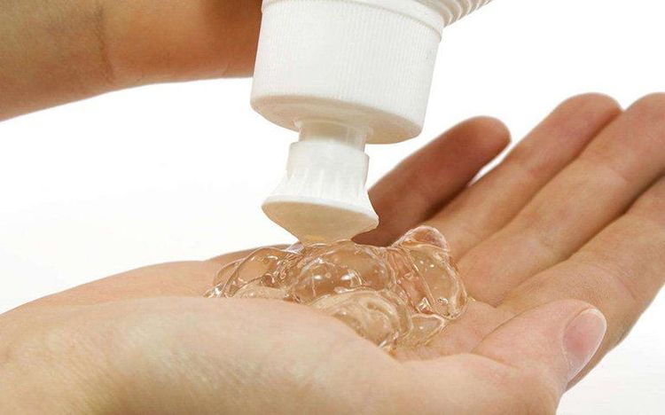 
Bôi trơn giúp giảm ma sát có thể khiến quan hệ tình dục trở nên đau đớn.
